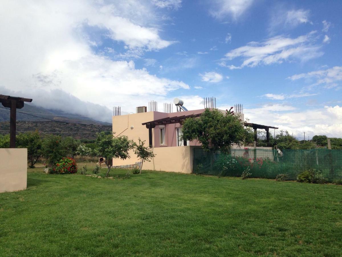 Kioni Villas Holiday home Frangocastelo