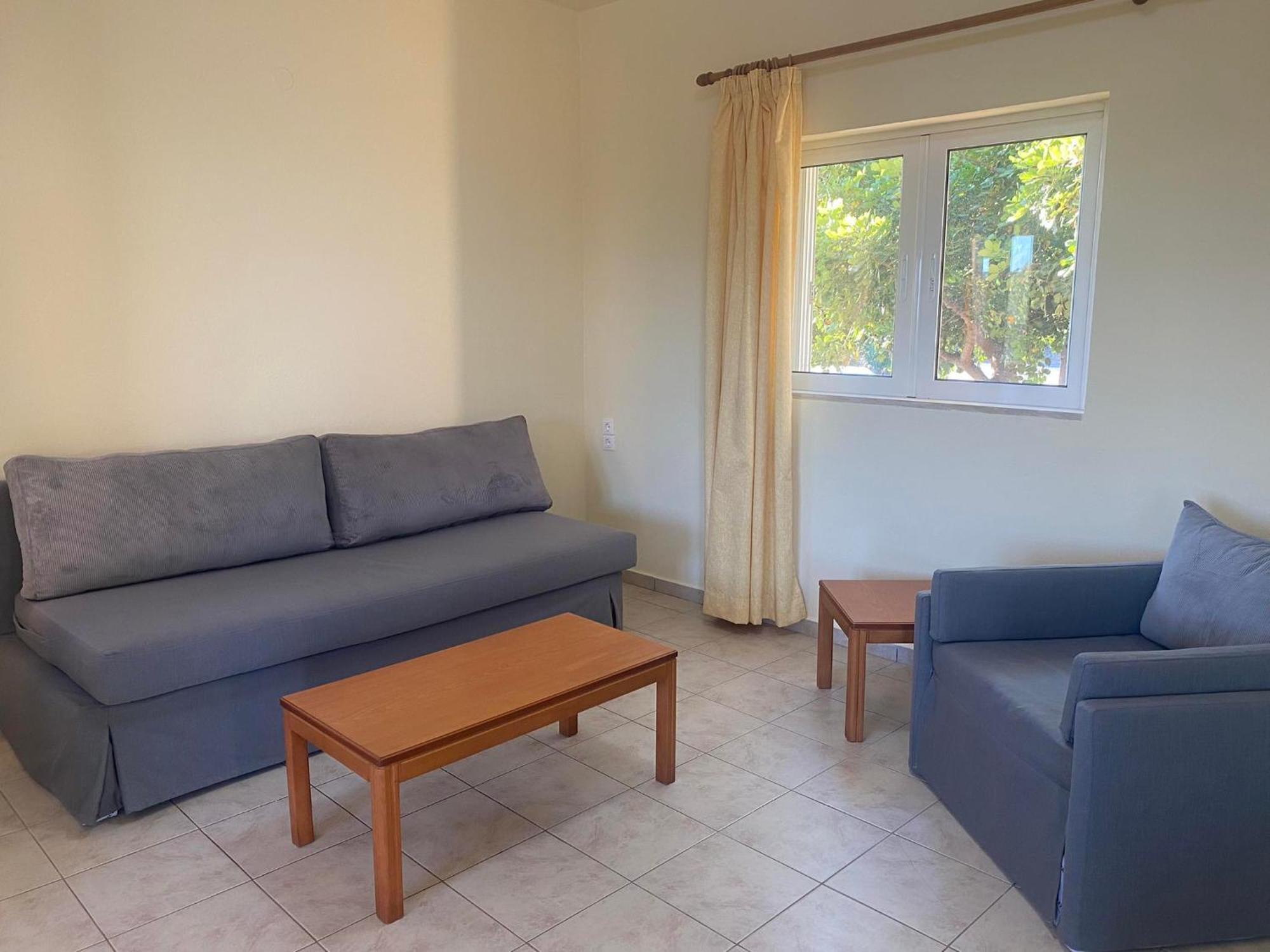 Kioni Tatil Evi Frangokastello